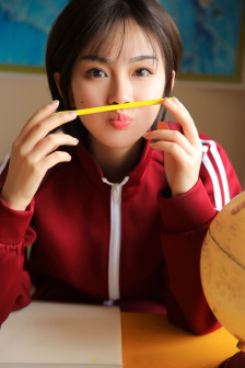明星专题：何玲
